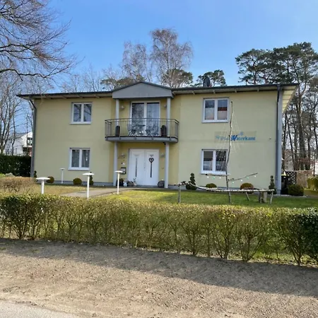 Waterkant Eg アパート